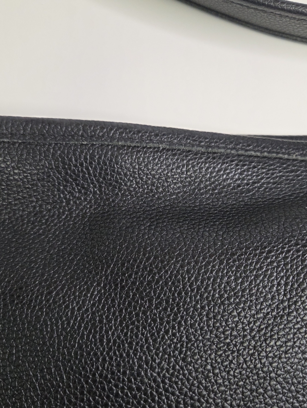 Coach Dufflette Black Pebbled Leather Shoulder Bag - Picture 8 of 16